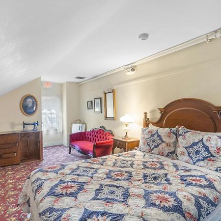 Bed and Breakfast Lizzie Borden House Fall River Esterno foto