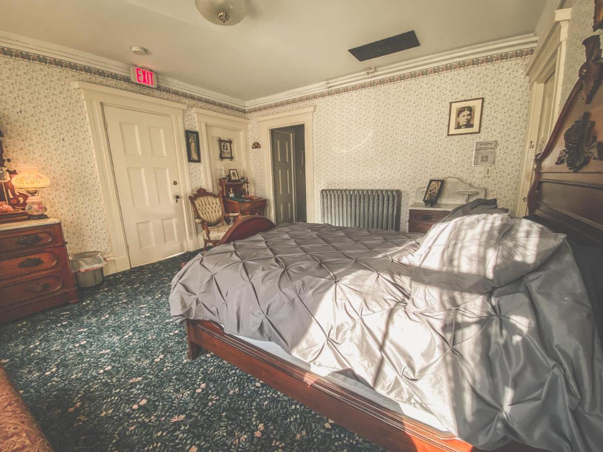 Bed and Breakfast Lizzie Borden House Fall River Esterno foto