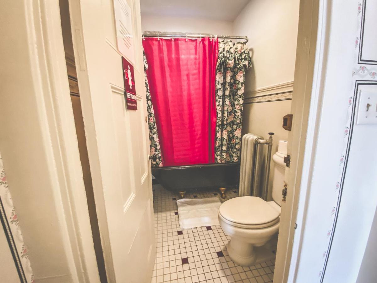 Bed and Breakfast Lizzie Borden House Fall River Esterno foto