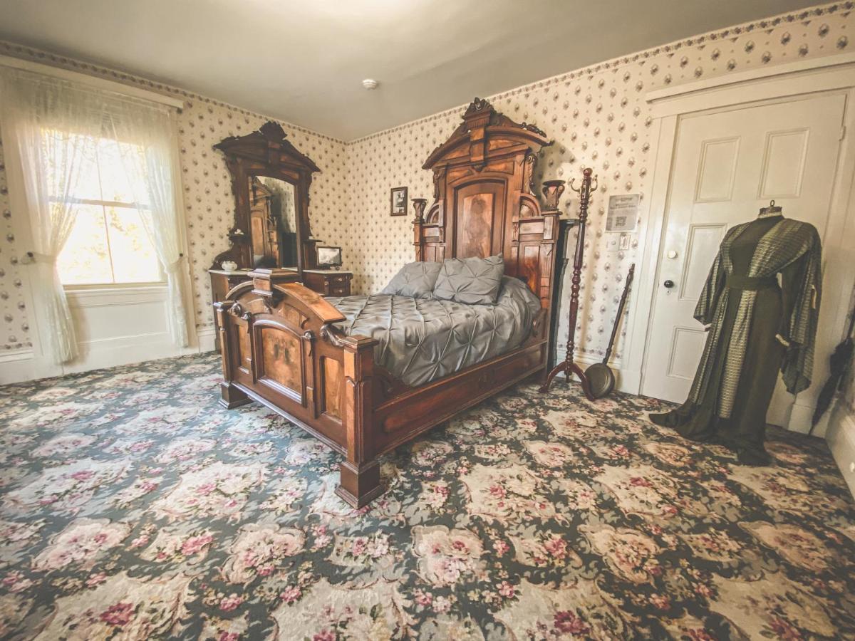 Bed and Breakfast Lizzie Borden House Fall River Esterno foto